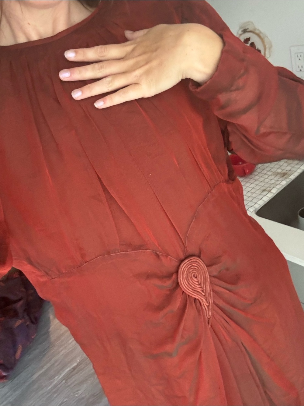 %100 silk vintage timeless modest romantic Women's Rust Red Twist 1920s?